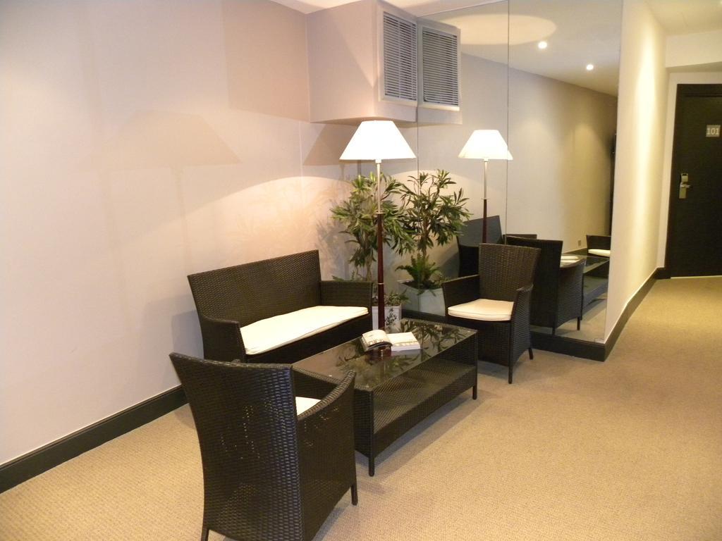 Hotel Le Noailles Nice Gare Exterior foto
